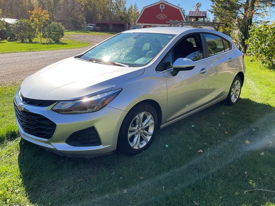 Chevrolet Cruze 2019 photo 2