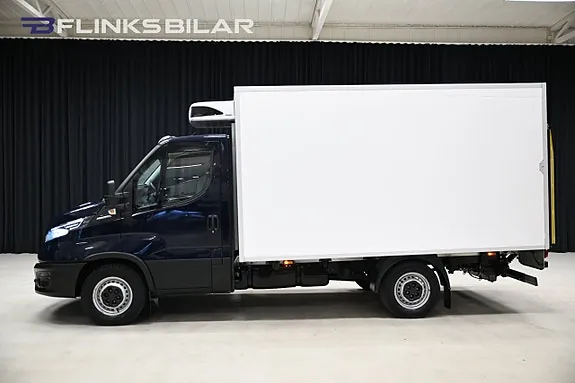 Iveco Daily 2023 photo 3