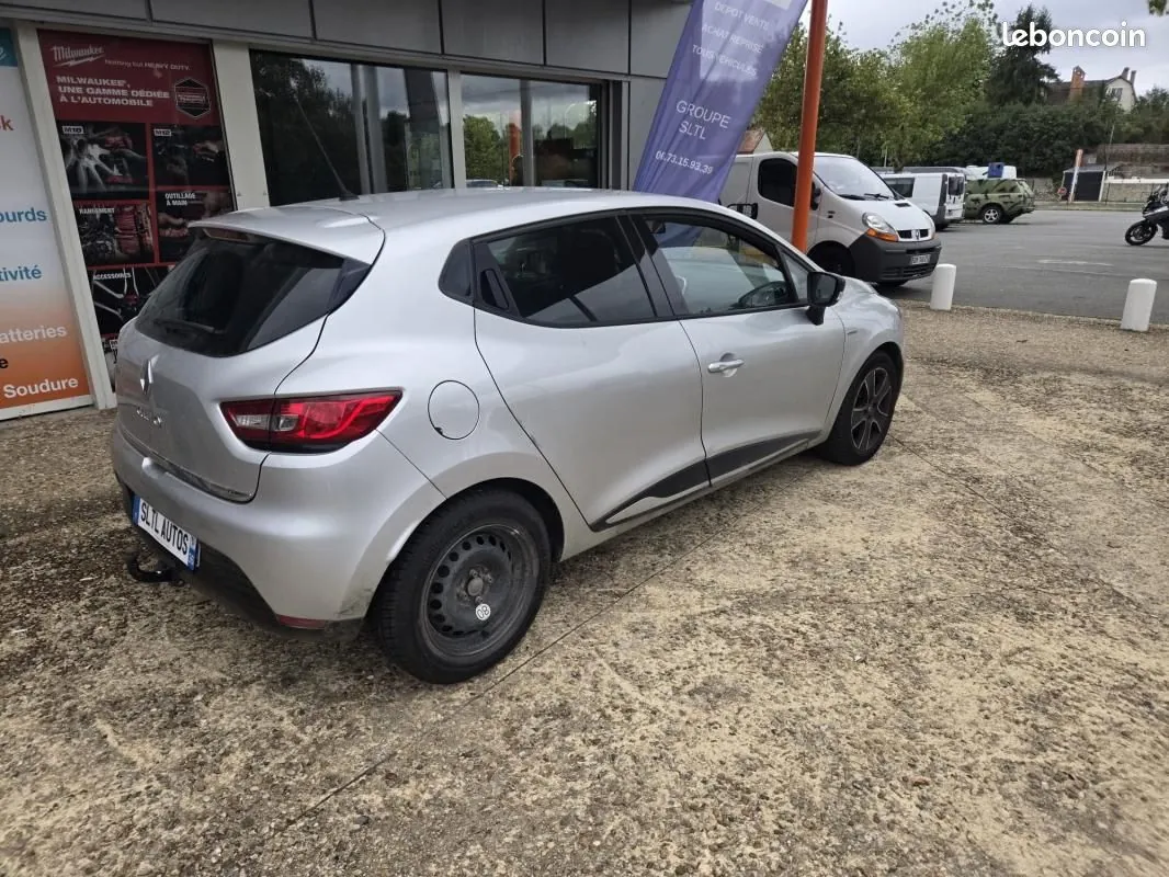 Renault Clio 2015 photo 3