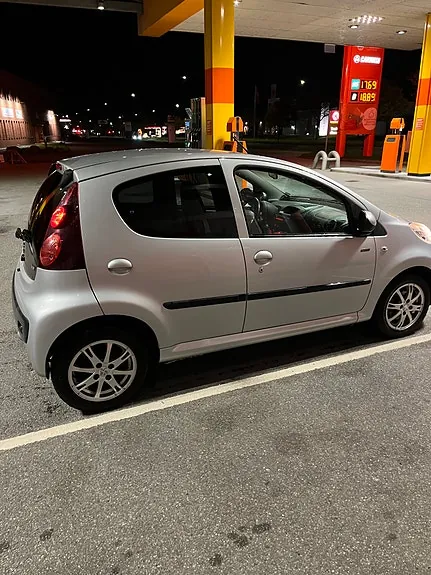 Peugeot 107 2013 photo 3