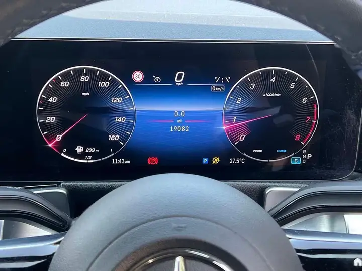 Mercedes-Benz Glb 2024 photo 4