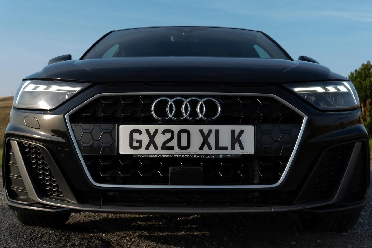 Audi A1 2020 photo 3