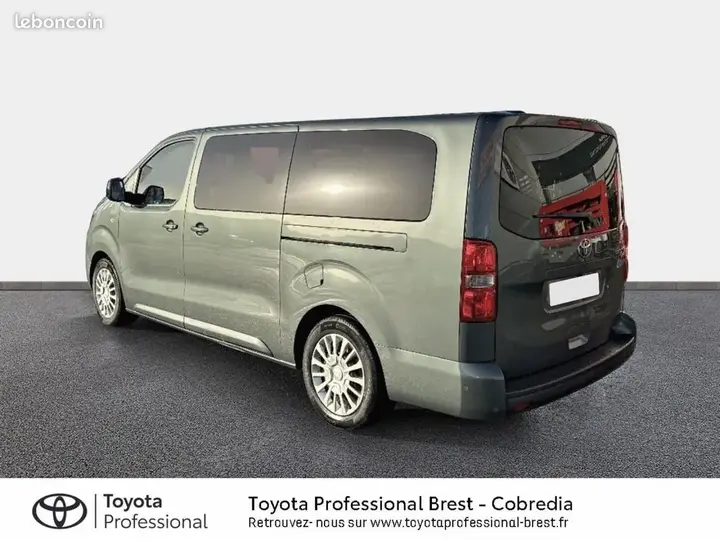 Toyota Proace Verso 2025 photo 2