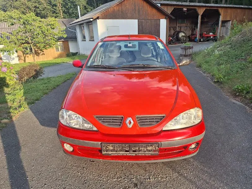 Renault Megane 2002 photo 2