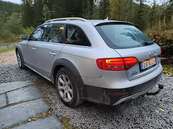 Audi A4 Allroad 2011 photo 5
