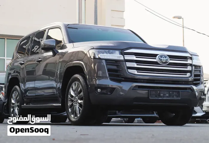 Toyota Land Cruiser 2022 photo 3