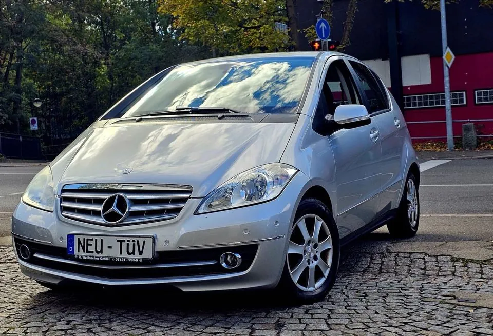 Mercedes-Benz A 180