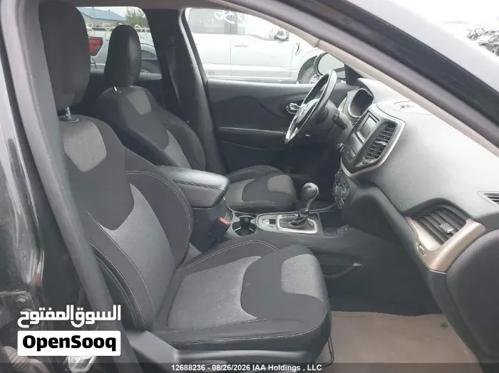 Jeep Cherokee 2015 photo 3