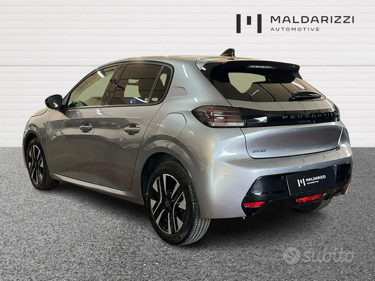 Peugeot 208 2025 photo 4
