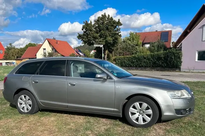 Audi A6 Avant