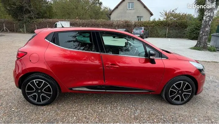 Renault Clio 2013 photo 3