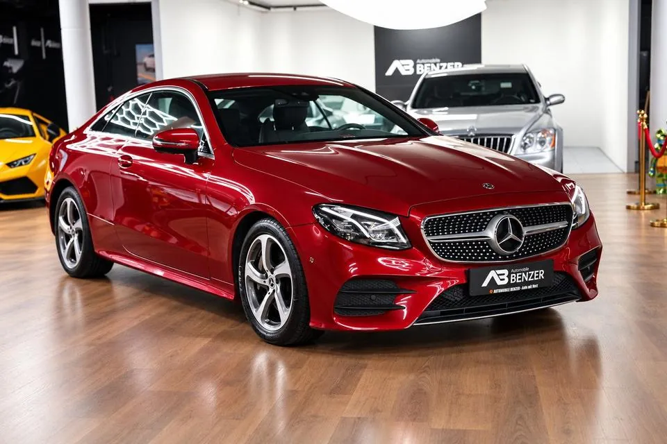 Mercedes-Benz E 300