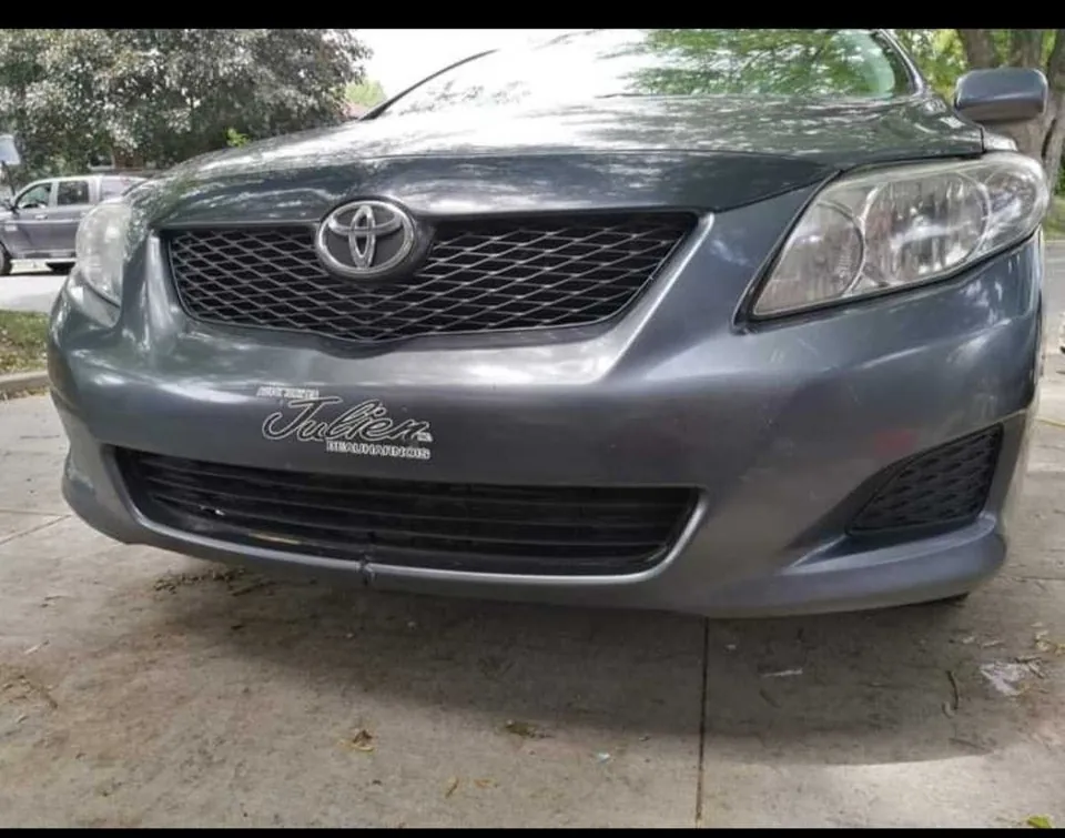 Toyota Corolla 2010 photo 2