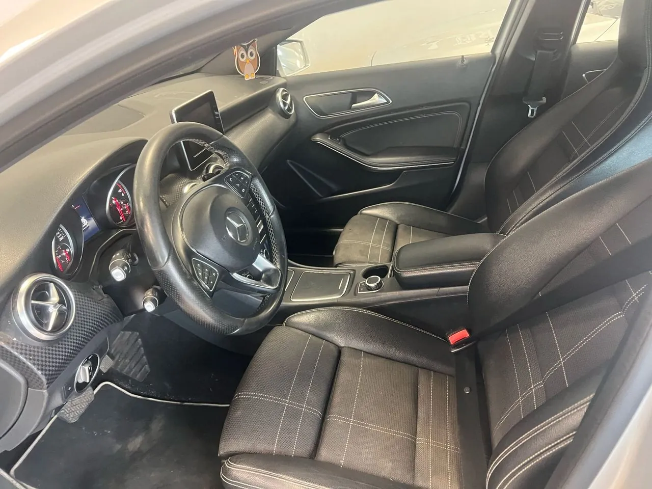 Mercedes-Benz A180 2016 photo 5