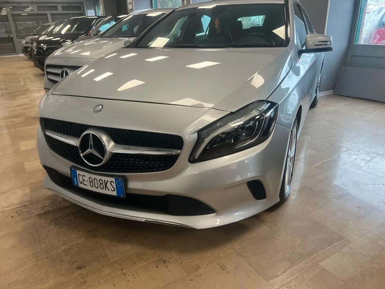 Mercedes-Benz A180 2016 photo 4