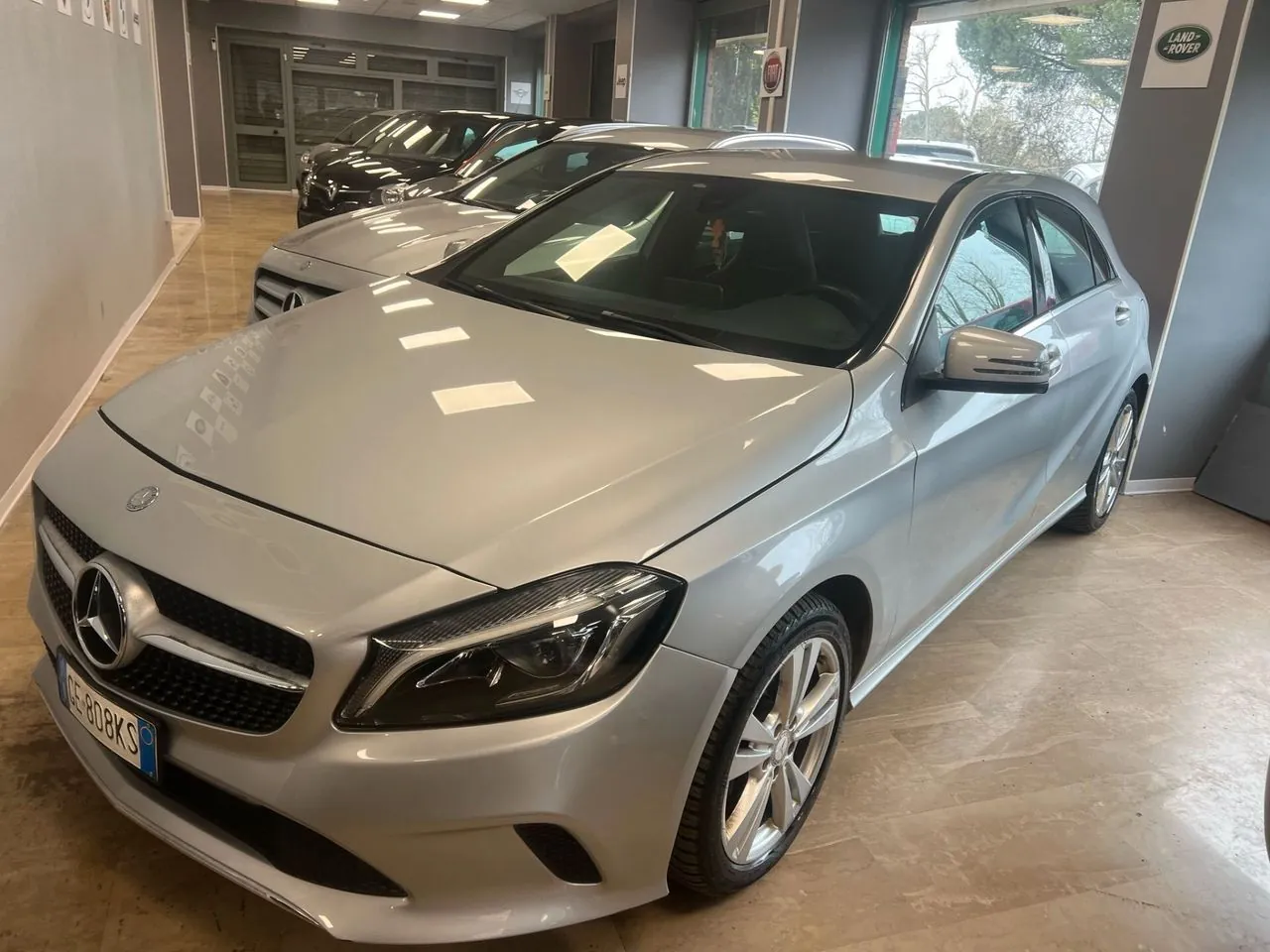Mercedes-Benz A180 2016 photo 3
