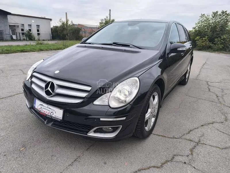 Mercedes-Benz R320