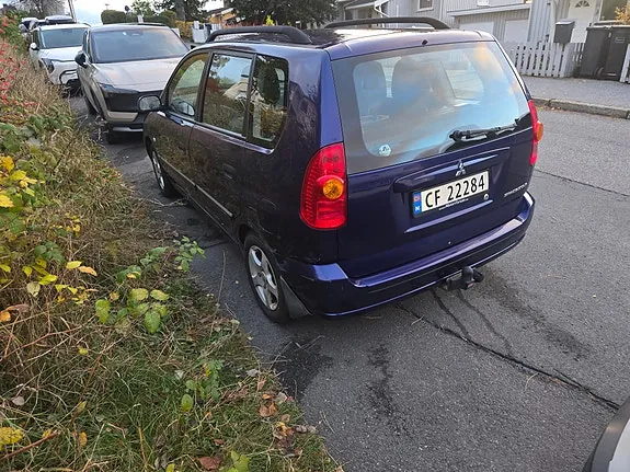 Mitsubishi Space Star 2003 photo 3