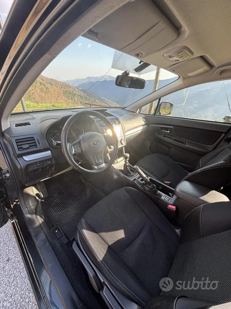 Subaru Xv 2012 photo 5