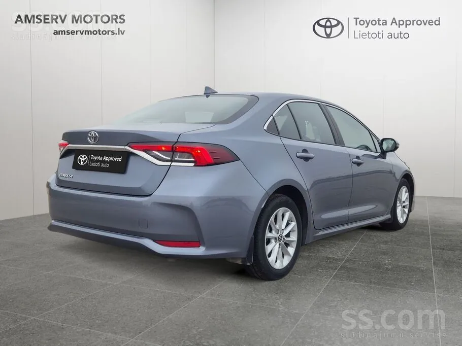 Toyota Corolla 2023 photo 2
