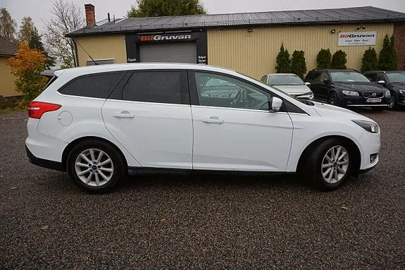 Ford Focus 2017 photo 2