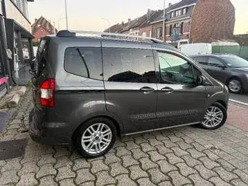 Ford Tourneo Courier 2019 photo 4