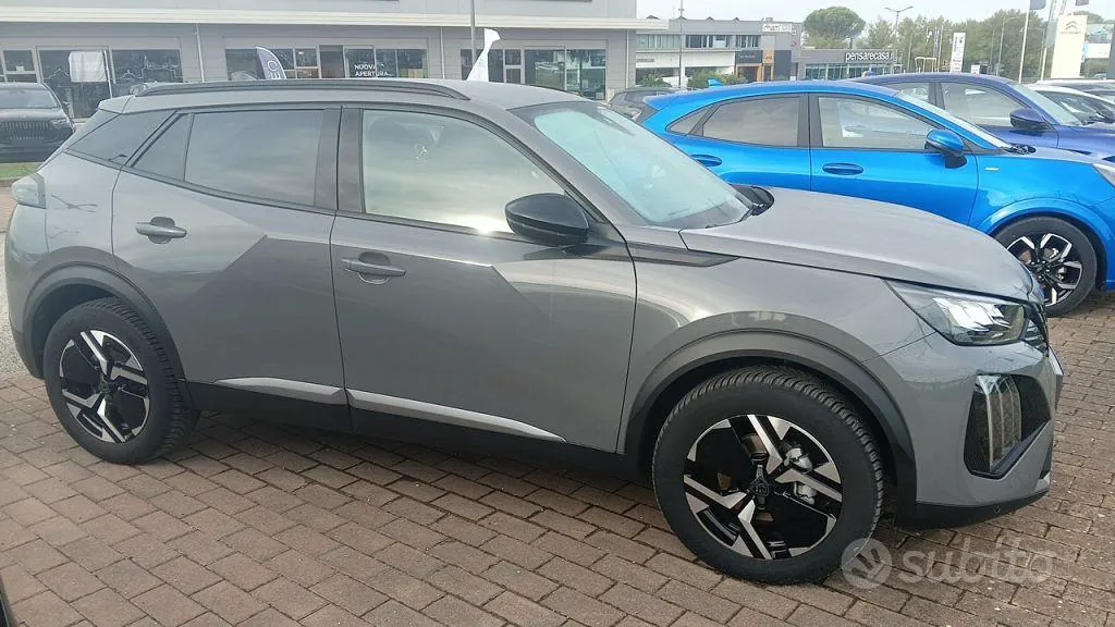 Peugeot 2008 2024 photo 3