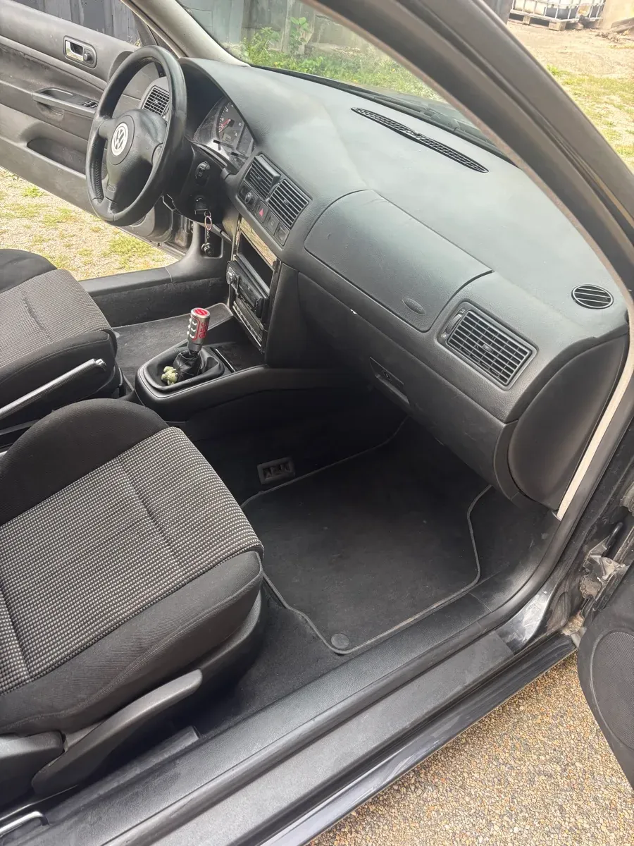 Volkswagen Golf 1998 photo 3