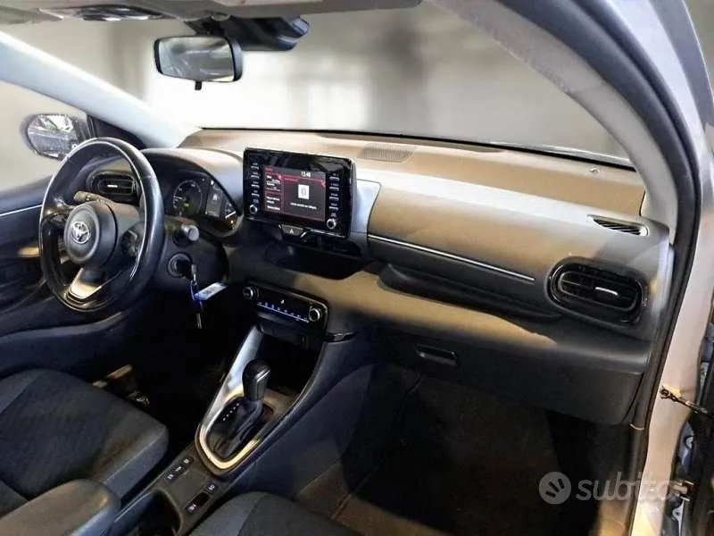 Toyota Yaris 2022 photo 4
