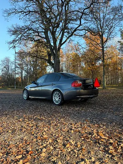 BMW 320I 2006 photo 2