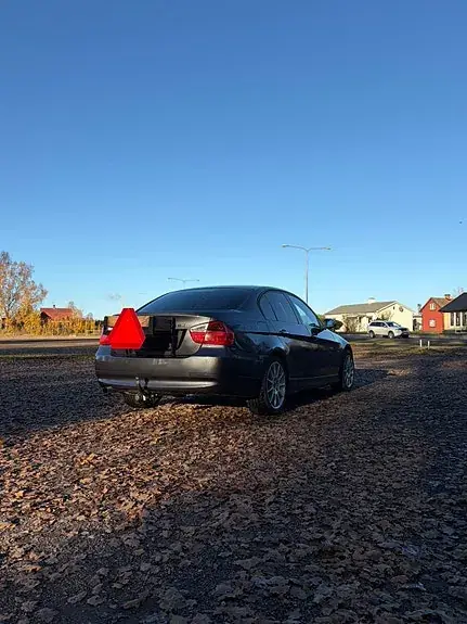 BMW 320I 2006 photo 3