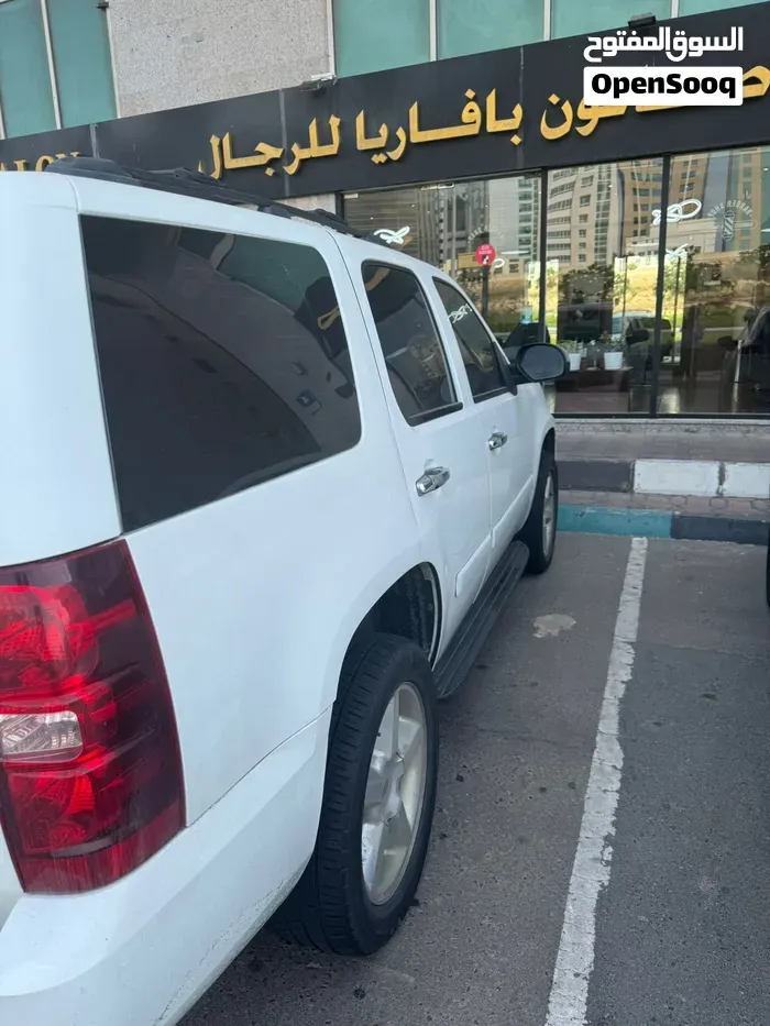 Chevrolet Tahoe 2008 photo 2