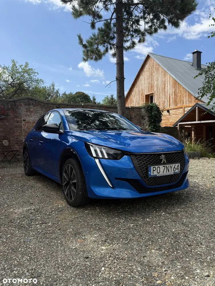 Peugeot 208 2020 photo 2