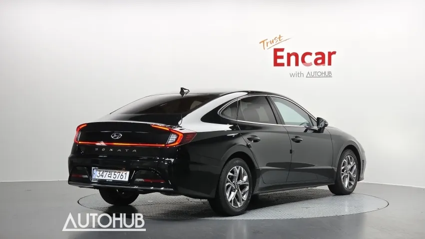 Hyundai Sonata 2022 photo 2