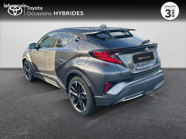 Toyota C-Hr 2022 photo 2