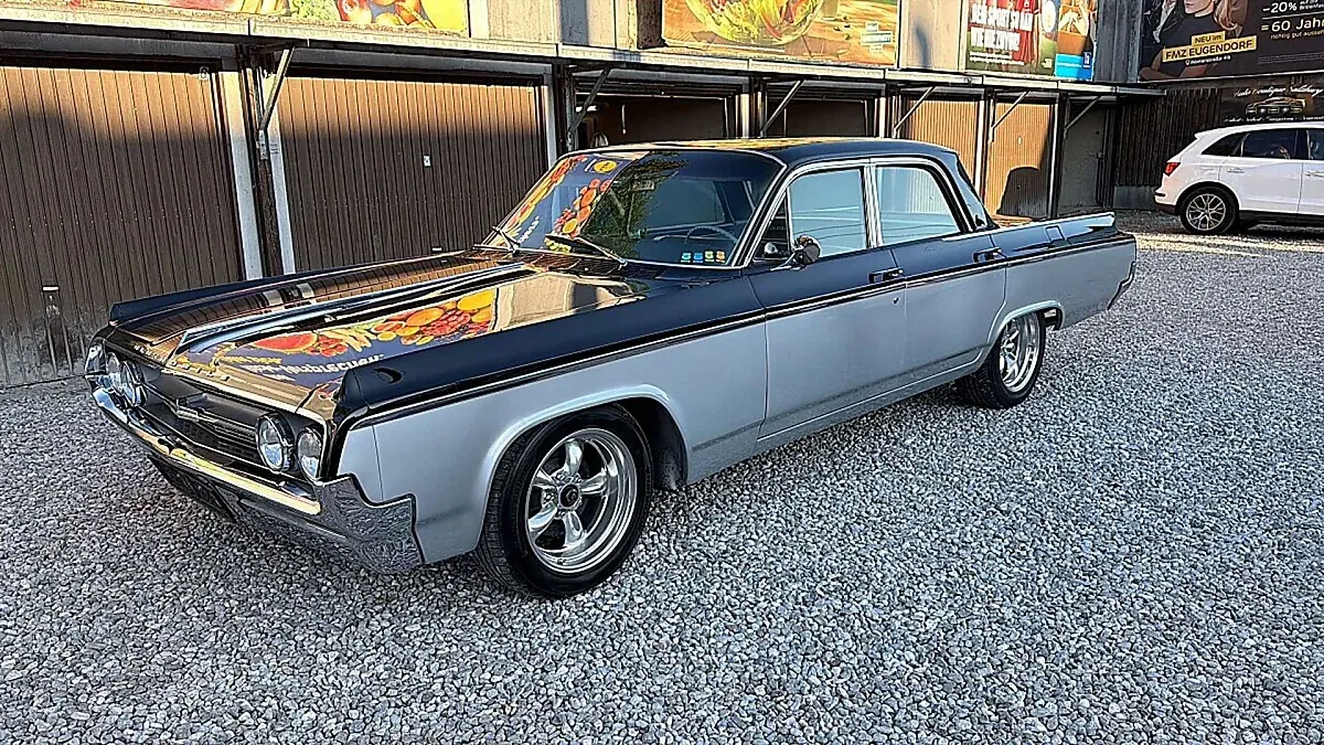 Oldsmobile Dynamic 88