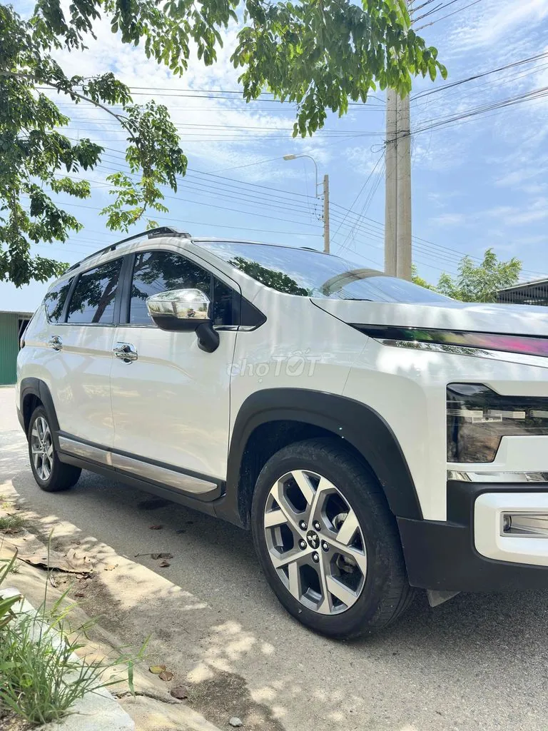 Mitsubishi Xpander Cross 2023 photo 4