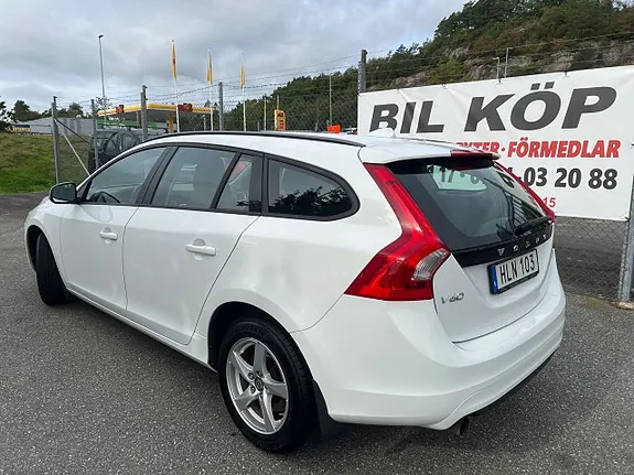 Volvo V60 2015 photo 4