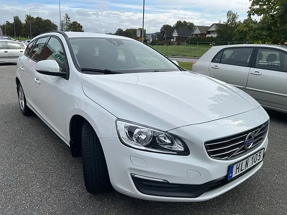 Volvo V60 2015 photo 2