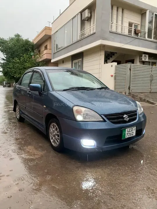 Suzuki Liana