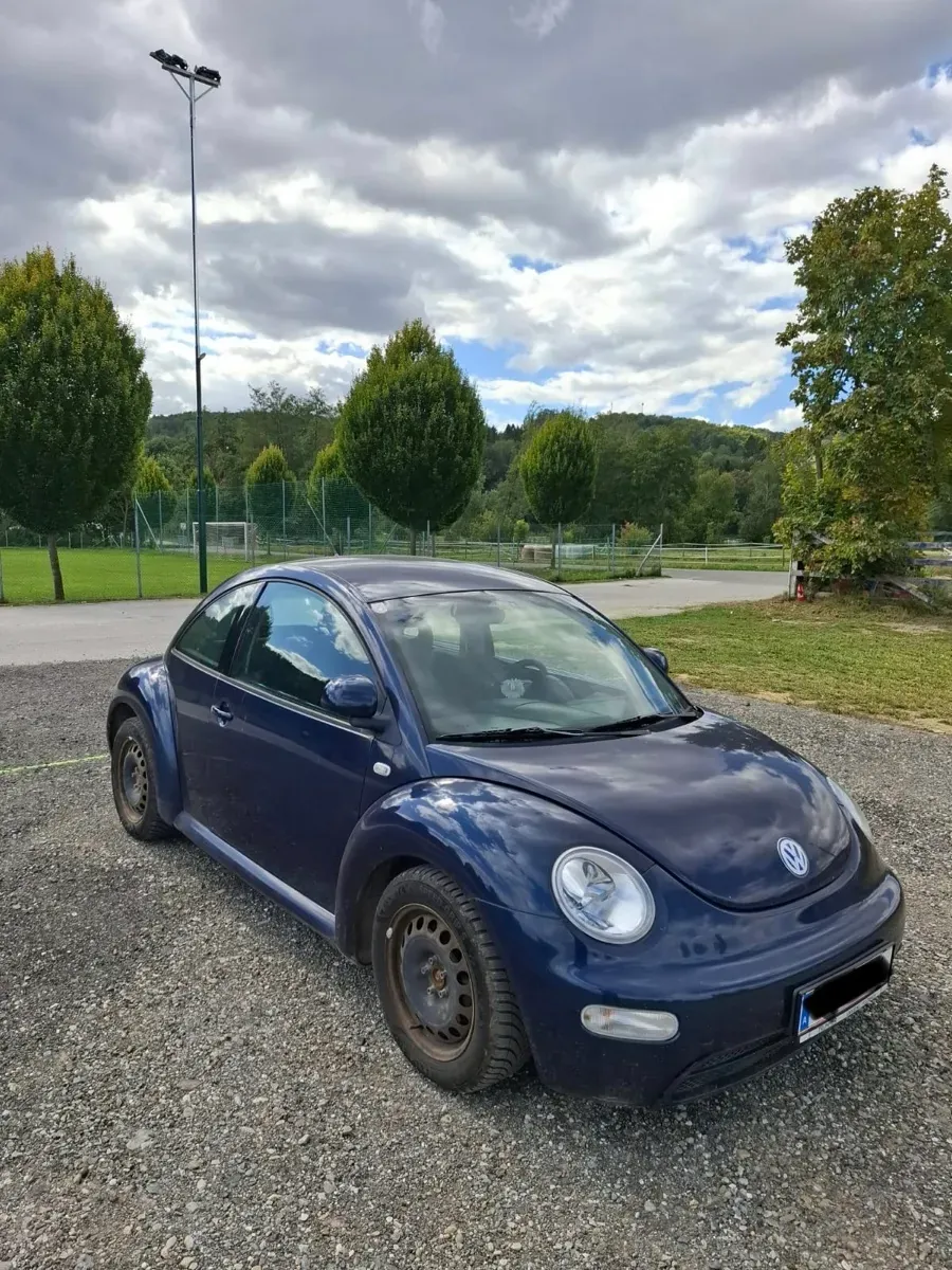 Volkswagen Beetle 2000 photo 2