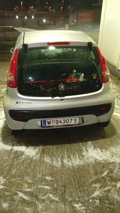 Peugeot 107 2008 photo 3