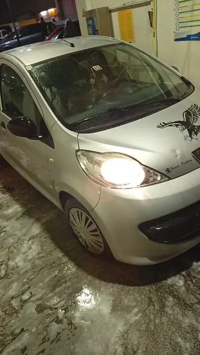 Peugeot 107 2008 photo 2