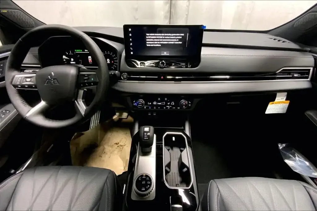 Mitsubishi Outlander 2026 photo 5