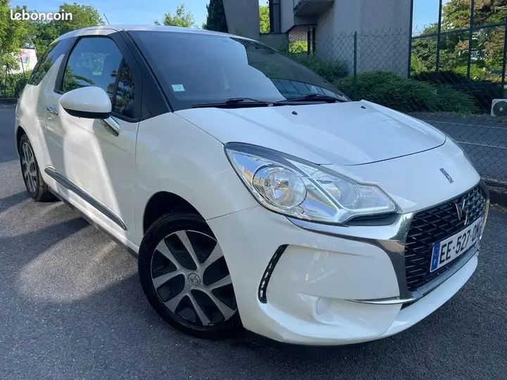 DS Automobiles Ds3 2017 photo 2
