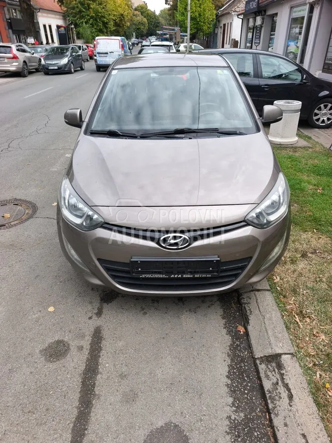 Hyundai I20 2013 photo 3