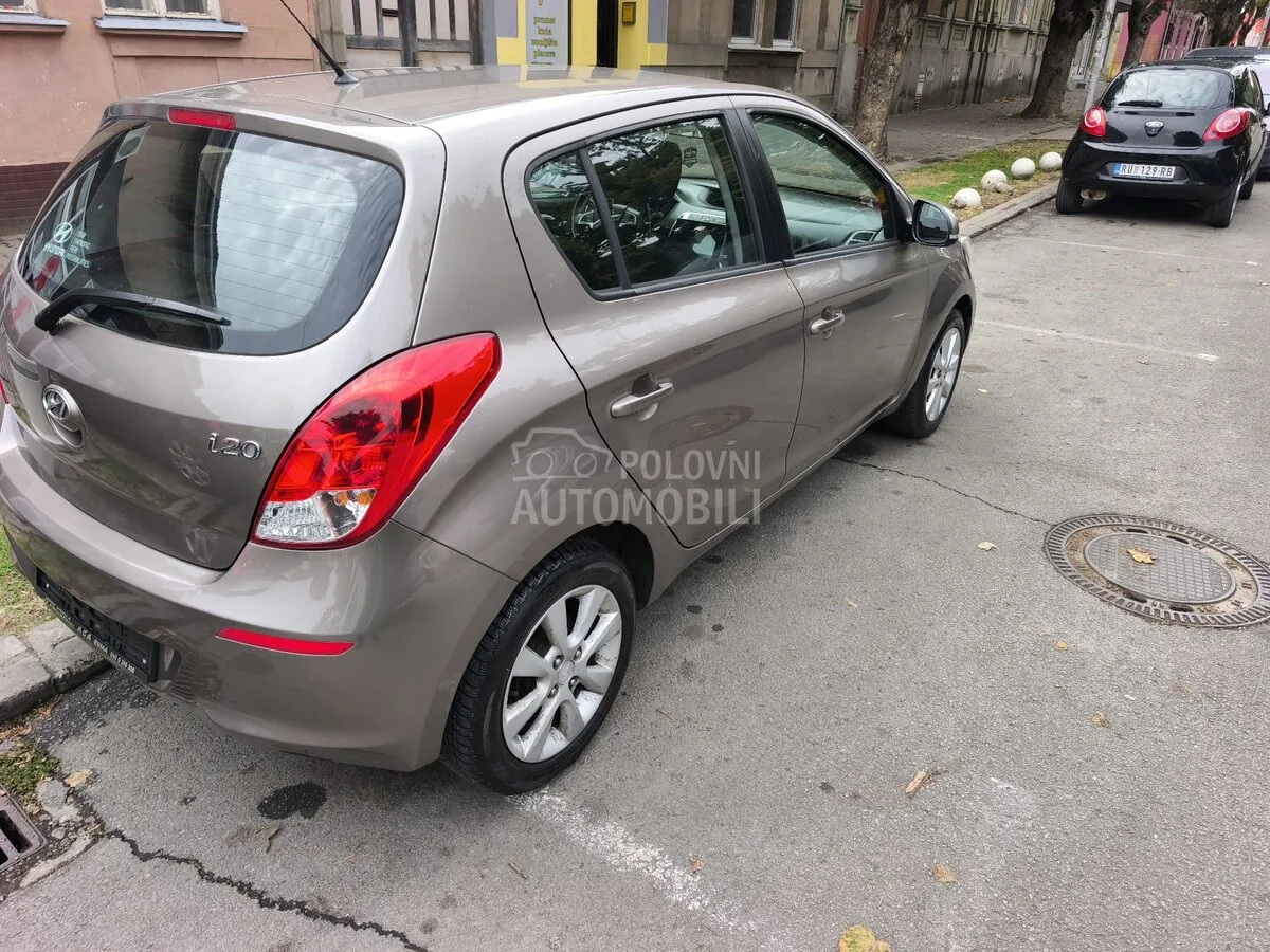 Hyundai I20 2013 photo 4
