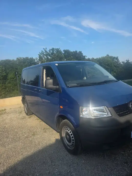 Volkswagen T5 2006 photo 2