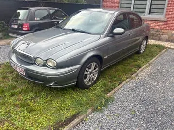 Jaguar X-Type