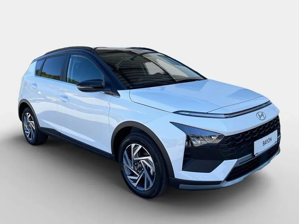 Hyundai Bayon photo 2